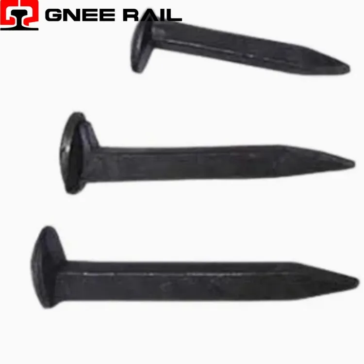 Okov Track Dog Spike